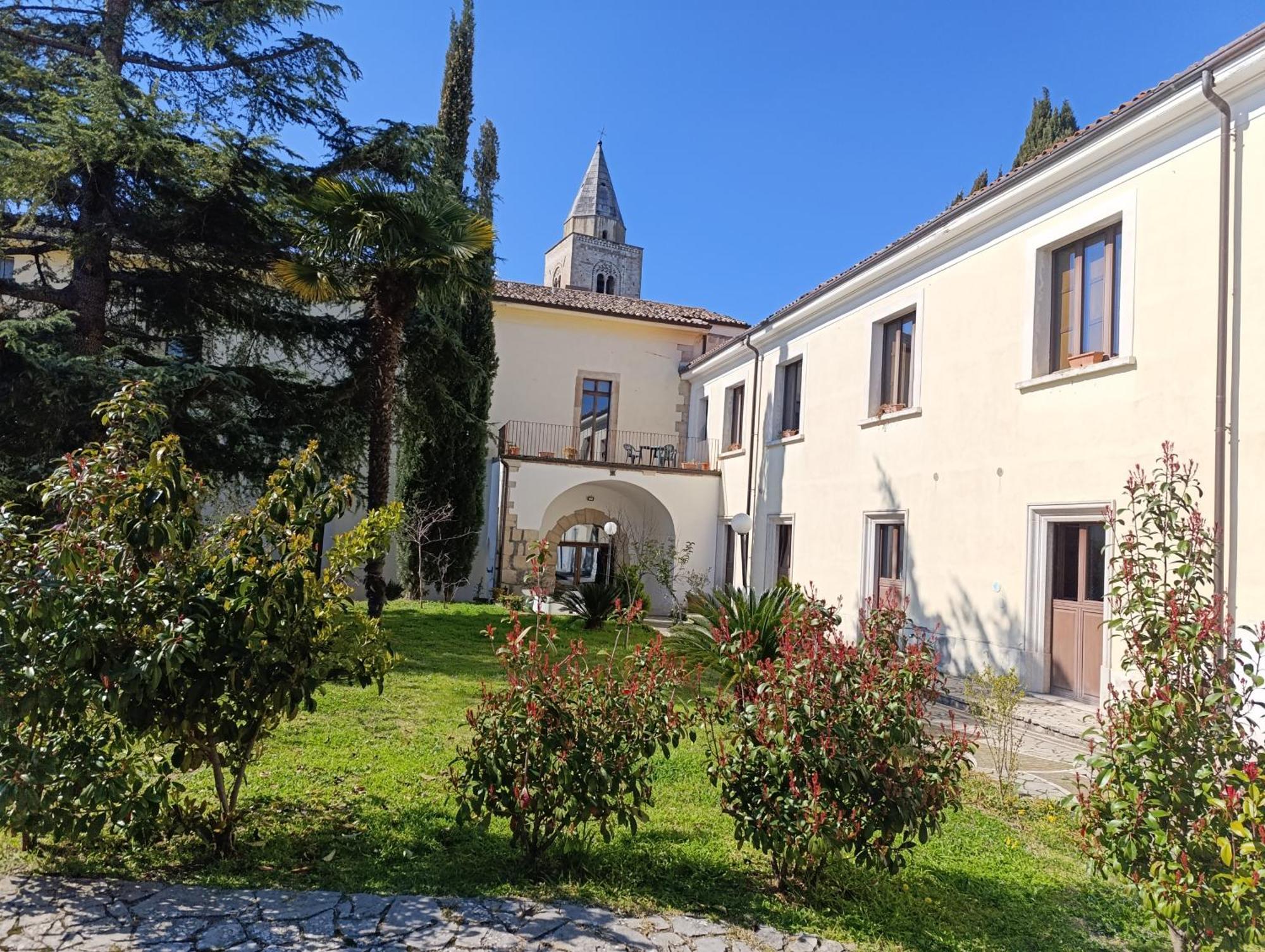 Hostel Il Tetto Melfi Exterior foto